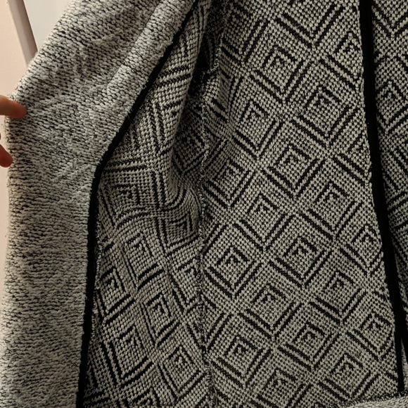 Cardigan - Picture 2 of 7